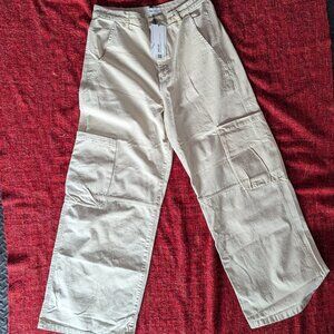 NWT Beige Cotton Cargo pants, ZARA, Size 44